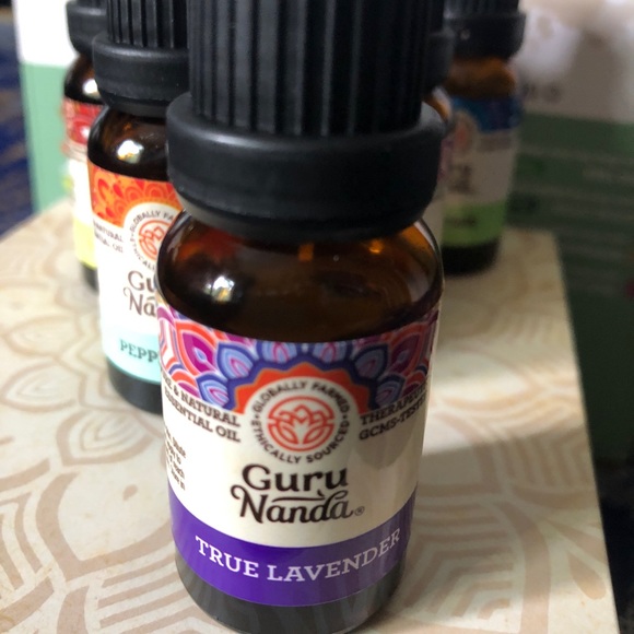 Therapeutic grade 100% pure and natural essential oil various .5 fl oz bottle - Picture 1 of 12